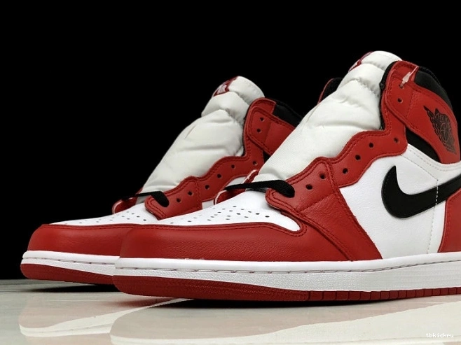 TBkick Retro 1 High OG Jordan "Chicago" Air 555088-101 0805
